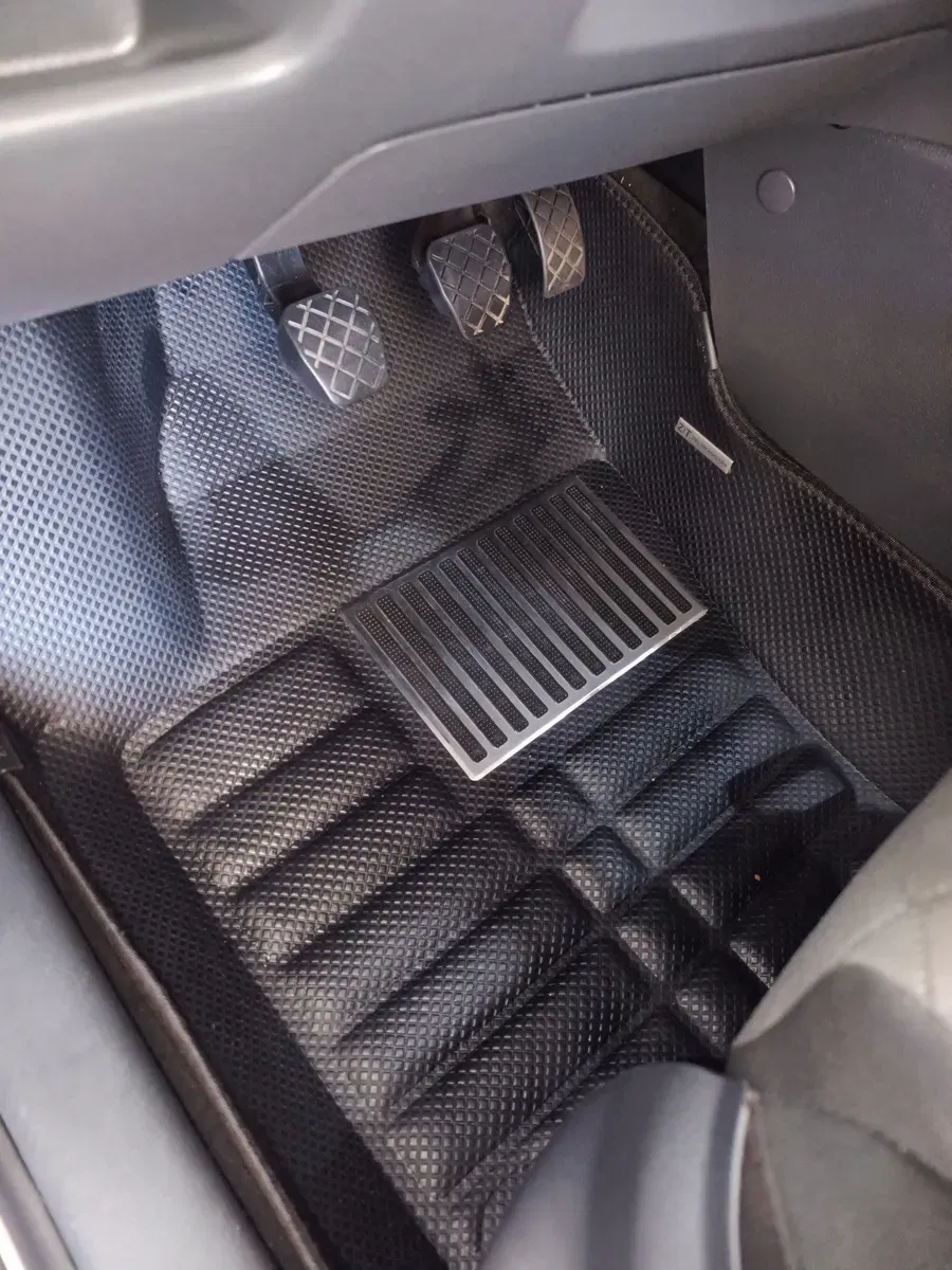 Tapete do motorista com pedais